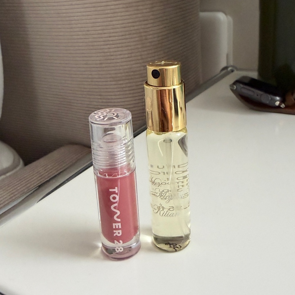 Her magic by killian & tower 28 lip gloss